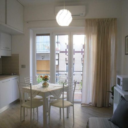 Lovely Little Apartment In Via Aurelia 로마 외부 사진