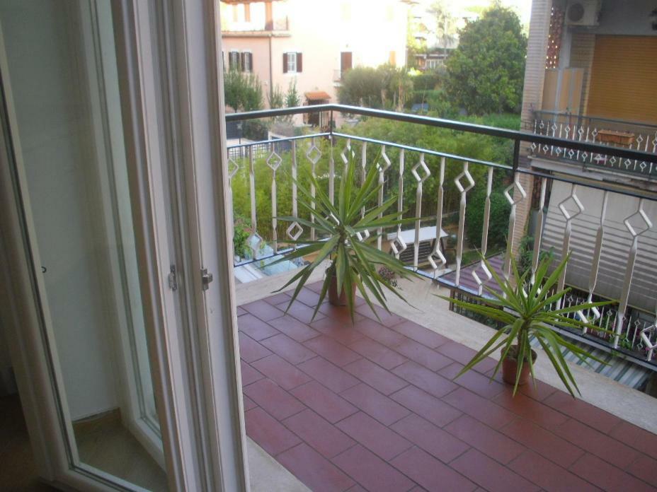 Lovely Little Apartment In Via Aurelia 로마 외부 사진
