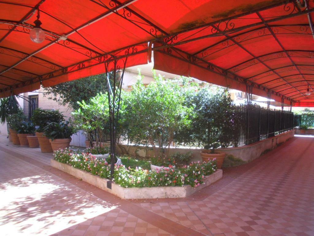 Lovely Little Apartment In Via Aurelia 로마 외부 사진